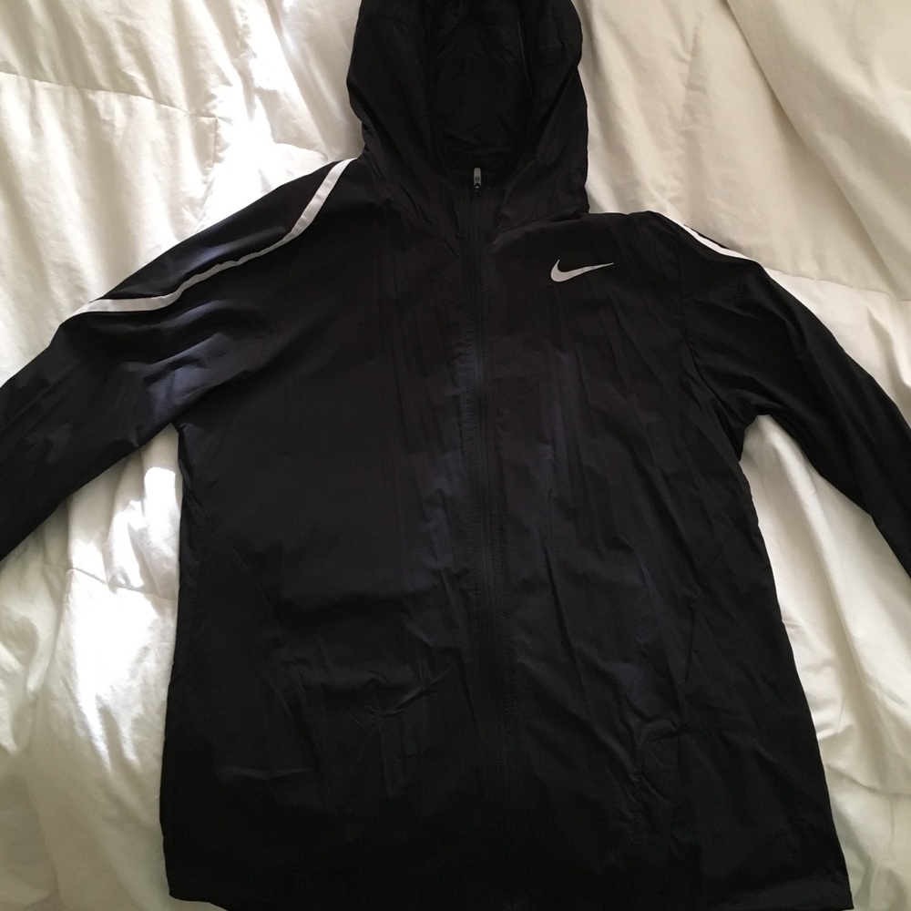 Nike Impossibly Light Running Jacket - image 3